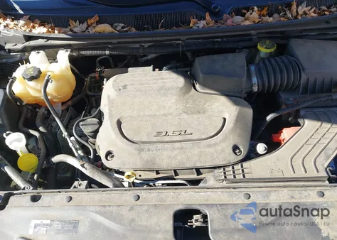 2019 Chrysler Pacifica Touring L z USA, uszkodzony, nr VIN 2C4RC1BG0KR749033